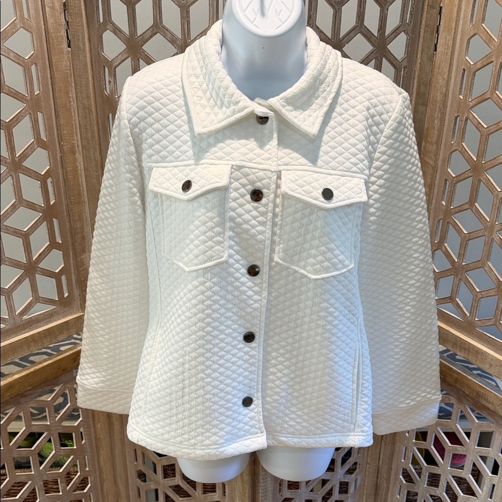 Women's Quilted White Jacket